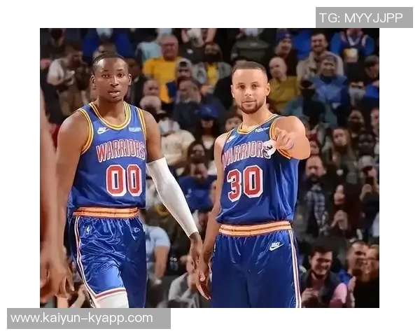 霍福德期待与库明加联手合作共同创造更大进攻空间 霍福德期待与库明加联手合作共同创造更大进攻空间