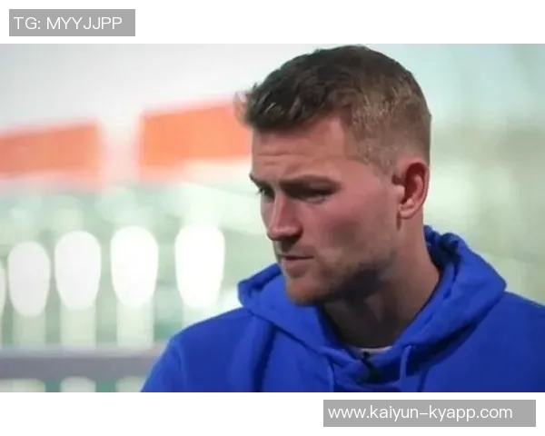 曼联官方盛赞德里赫特本赛季唯一全勤球员展现出色表现