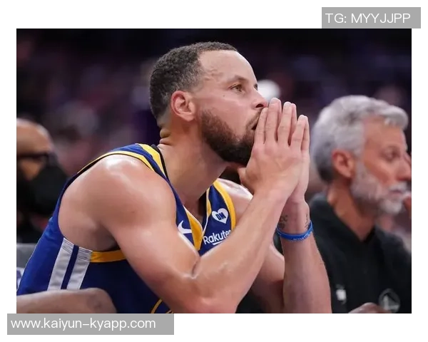 库里分享投篮心得推荐克莱技巧称自己出手虽不标准但有效