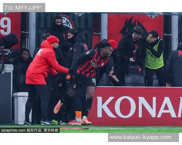 希门尼斯缺席合练状态堪忧或将无缘米兰德比大战 希门尼斯缺席合练状态堪忧或将无缘米兰德比大战