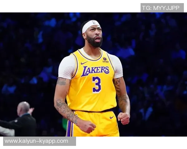 浓眉强势回归全场最高24分14板下半场独得20分助球队反弹 浓眉强势回归全场最高24分14板下半场独得20分助球队反弹