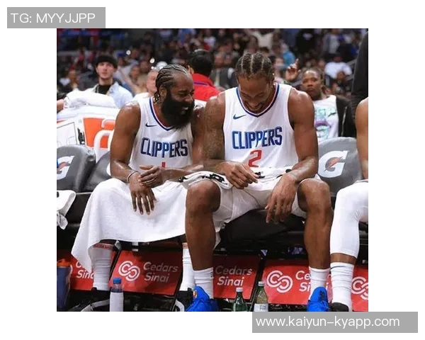 哈登谈与小卡的沟通频率目标是帮助他迅速找到比赛状态 哈登谈与小卡的沟通频率目标是帮助他迅速找到比赛状态